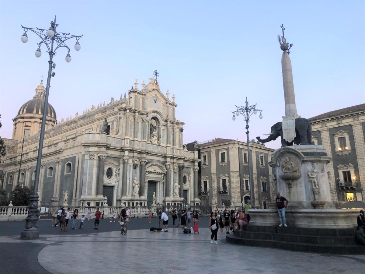 Home 22 Appartamento In Centro Storico - Catania Ngoại thất bức ảnh